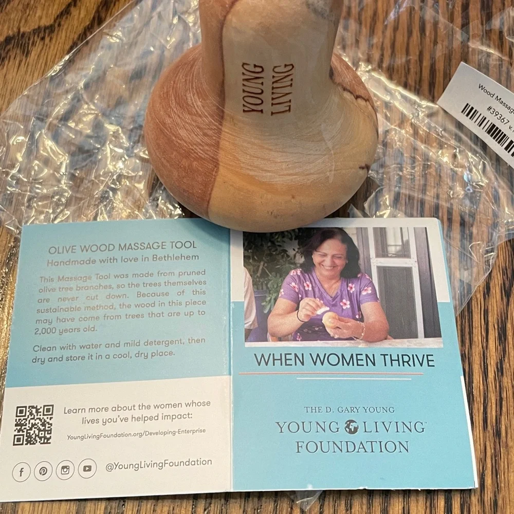 V6, Peppermint & Wood Massage tool Young Living essential oils - Picture 4 of 5